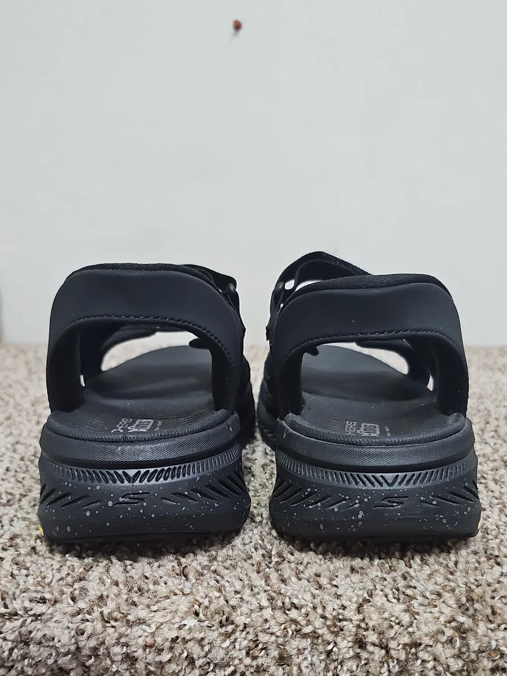 Skechers max cushion